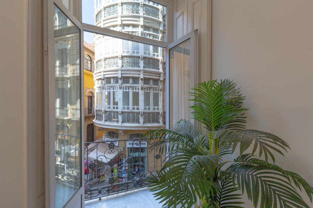 Luminoso Apartamento De Dos Habitaciones Con Vistas A Las Catedral Malaga Exterior photo