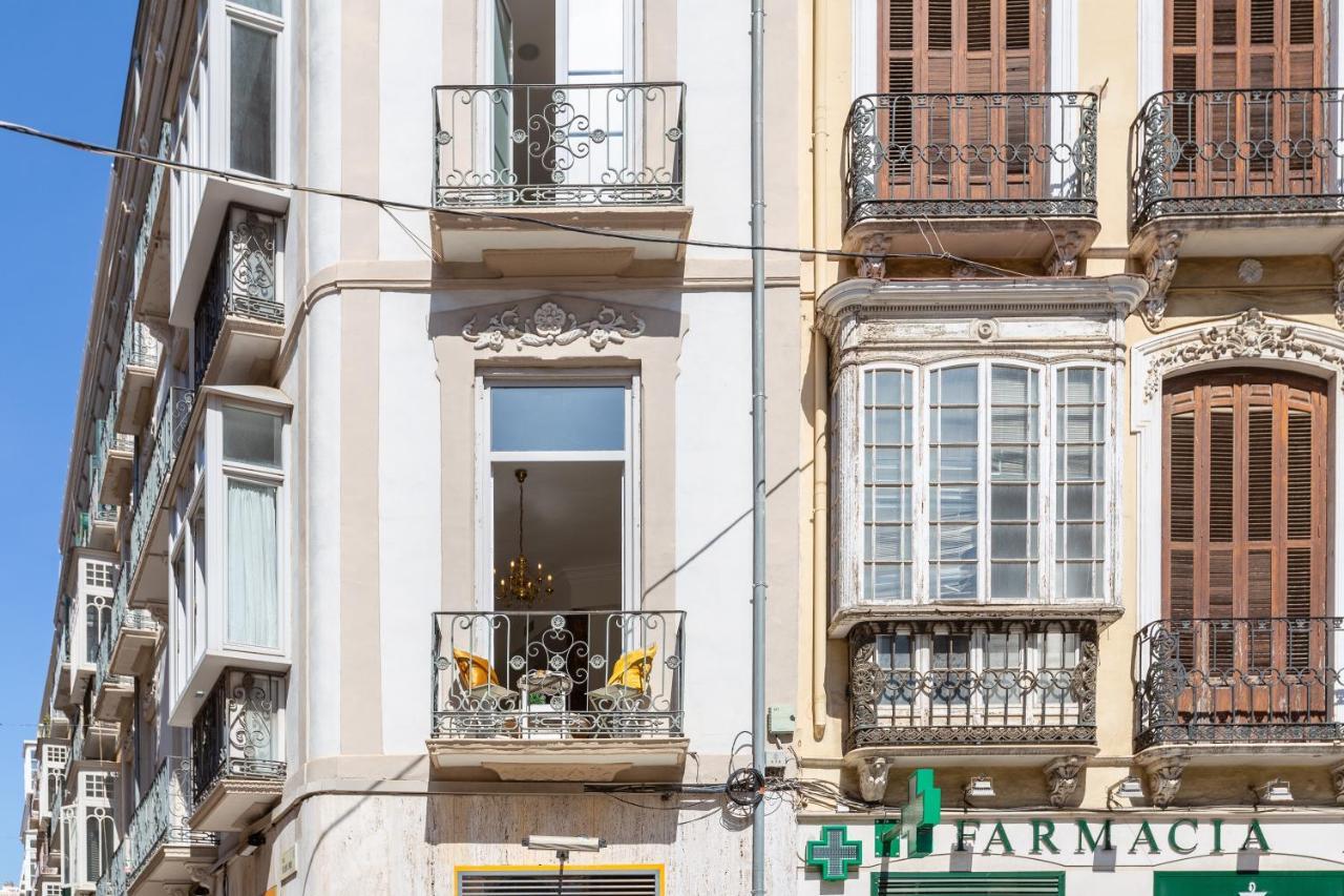 Luminoso Apartamento De Dos Habitaciones Con Vistas A Las Catedral Malaga Exterior photo