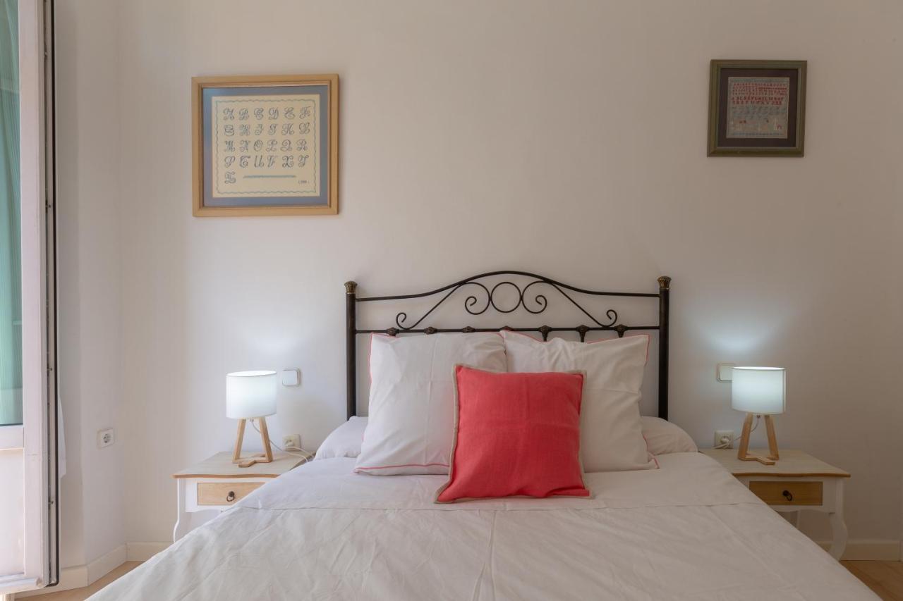 Luminoso Apartamento De Dos Habitaciones Con Vistas A Las Catedral Malaga Exterior photo